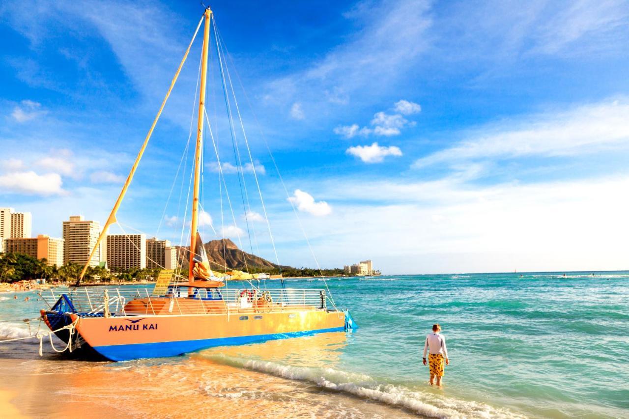 Aloha Vibes Await! Stylish Condo At Aloha Surf - Mountain And City Views Honolulu Zewnętrze zdjęcie